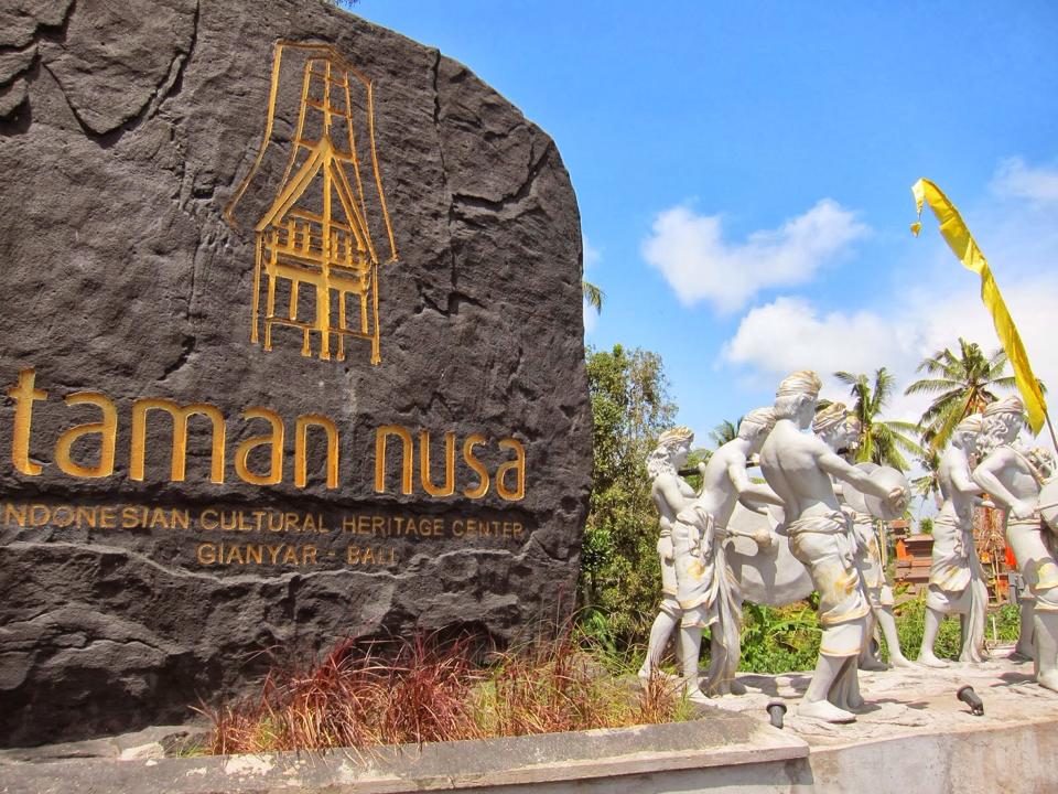 Wisata Taman Nusa Gianyar