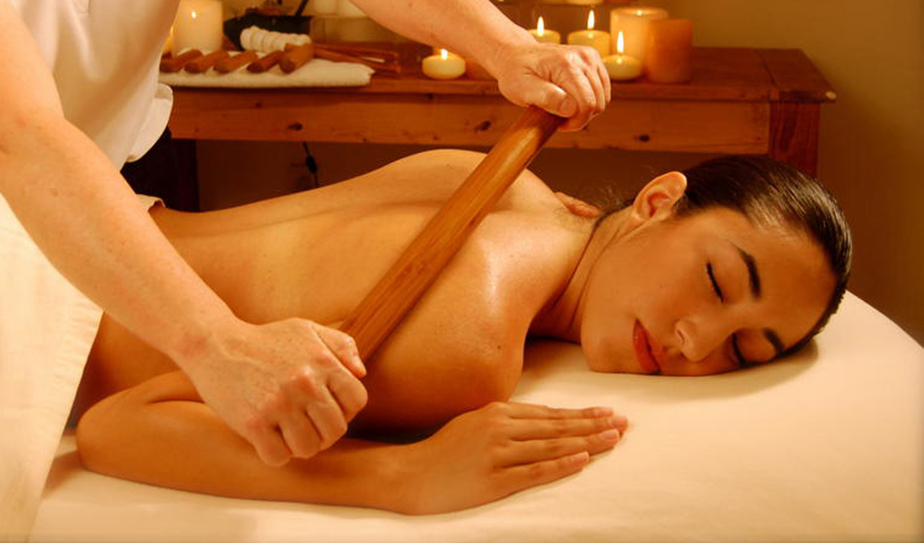 Jenis Massage dan Khasiat Pijatan Bambu