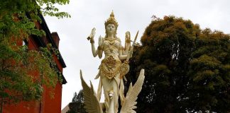 Menyambut Hari Turunnya Ilmu Pengetahuan - Hari Raya Saraswati