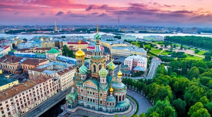 Menjelajahi Negara Lintas Benua, Negara Terbesar dan Terpadat Di Dunia, Rusia