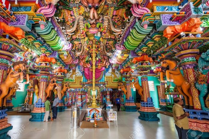 Pathirakali Amman Temple, Trincomalee TERBARU!Spa Therapist Wanita Hotel Luar Negeri - Negara Sri Lanka
