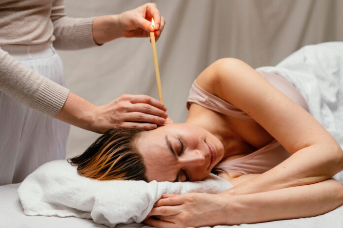 Mengenal Lebih Banyak Jenis Treatment Dalam Bidang Spa - Ear Candle & Manfaatnya , Khursus Spa Di Bali