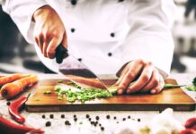 Lowongan Cook Restaurant Romania - Profesional & Berpengalaman Dengan Penawaran Gaji Tinggi