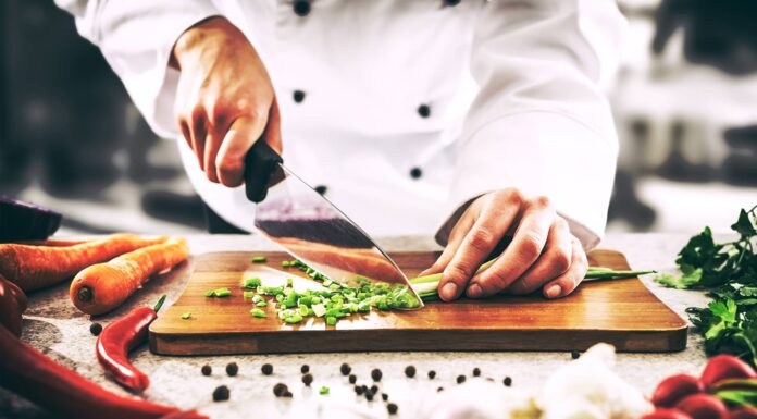 Lowongan Cook Restaurant Romania - Profesional & Berpengalaman Dengan Penawaran Gaji Tinggi