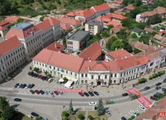 4 Pekerja Pria Untuk Staff Toko Kota AIUD, Romania – Diutamakan Yang Bisa Nyetir, Gaji Mulai USD 600 4 Pekerja Pria Untuk Staff Toko Kota AIUD, Romania - Diutamakan Yang Bisa Nyetir, Gaji Mulai USD 600