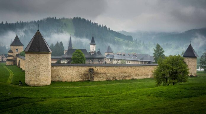 Bekerja Di Romania Bisa Liburan Kemana Aja ? - Lowongan Dengan Gaji Serta Liburan Menarik Ke Bulgaria & Greece